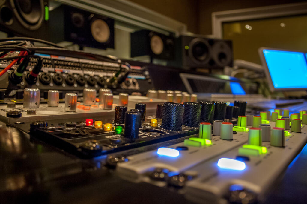 Casafont - estudi gravacio - estudio grabacion - recording studio - Equipament
